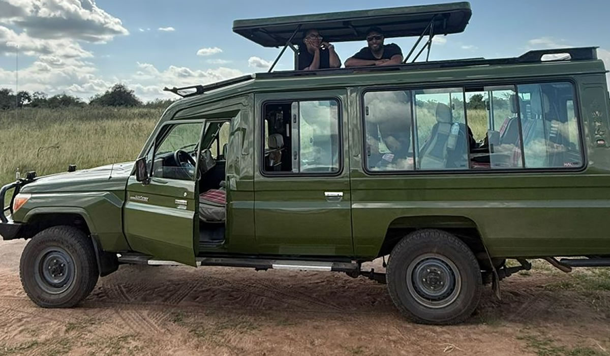 Confortable Safari Vehicle for Rwanda Safari